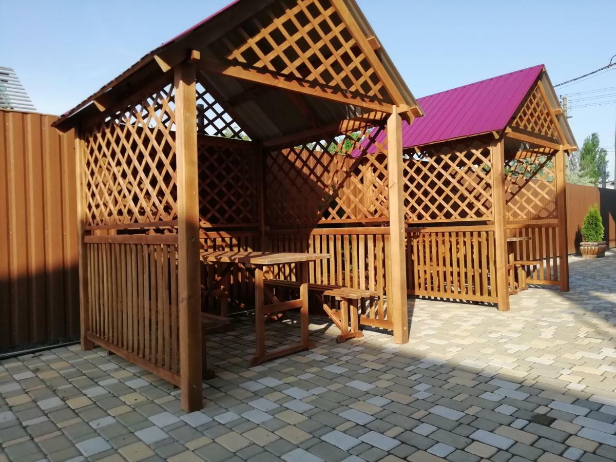 Aparthotel Solnechnaia Dacha Zatoka Exteriér fotografie